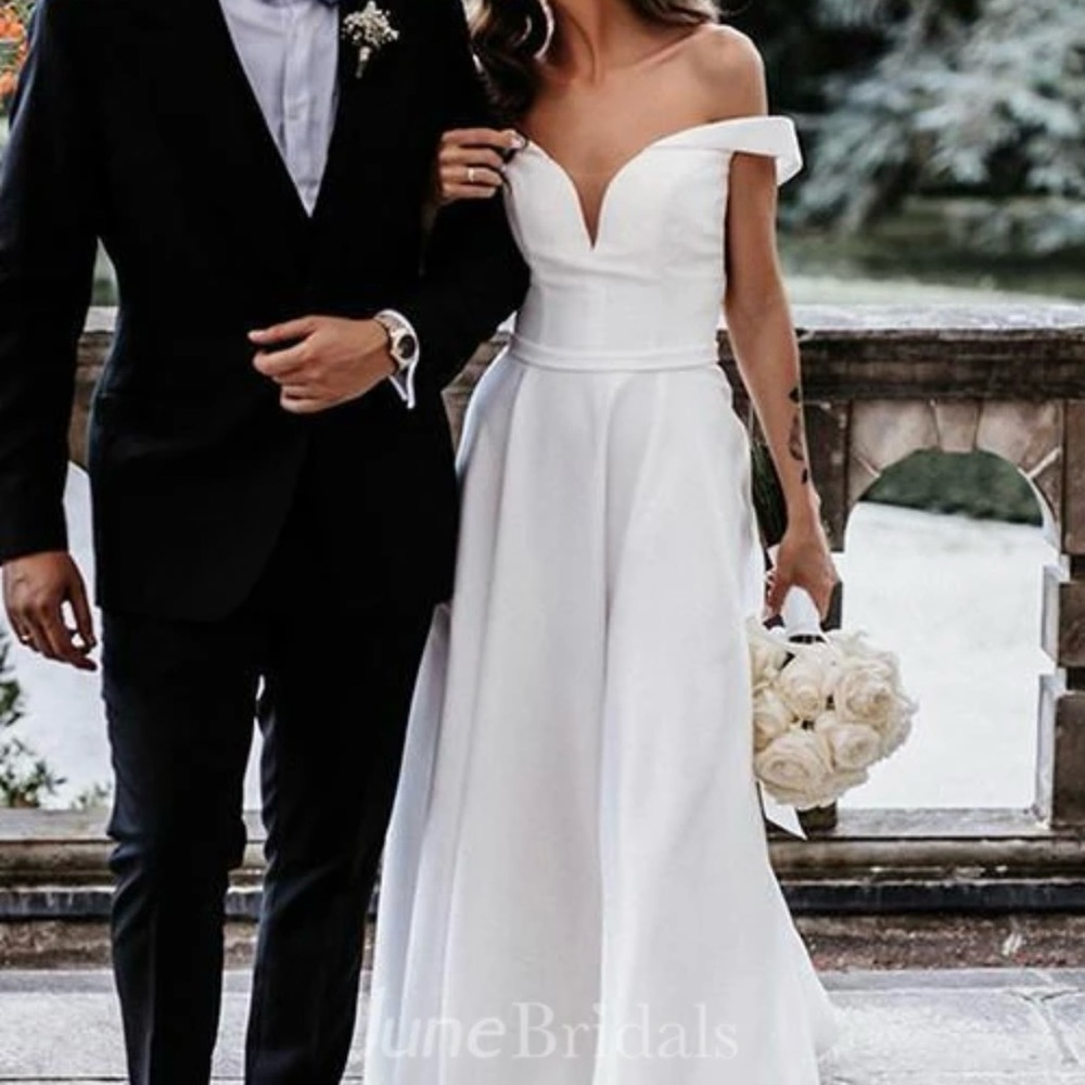 White Off-Shoulder Wedding Dress